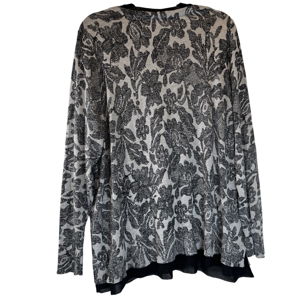 Lane Bryant Sweater Womens 22/24 Gray Black Floral Lace Print V-Neck‎ Pullover - Picture 2 of 6